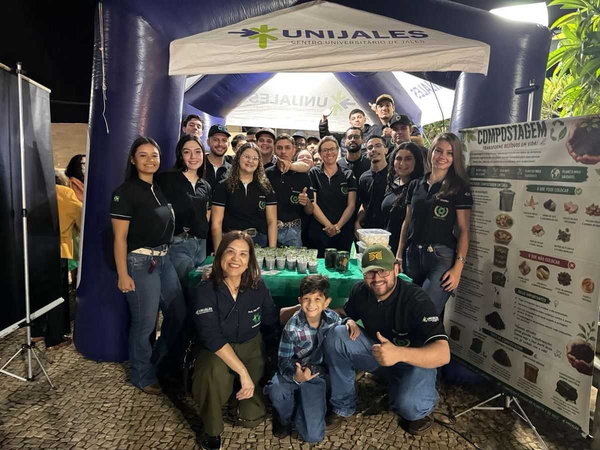 A exposição, que teve a sustentabilidade como tema central, foi realizada por alunos do 1º semestre de Agronomia