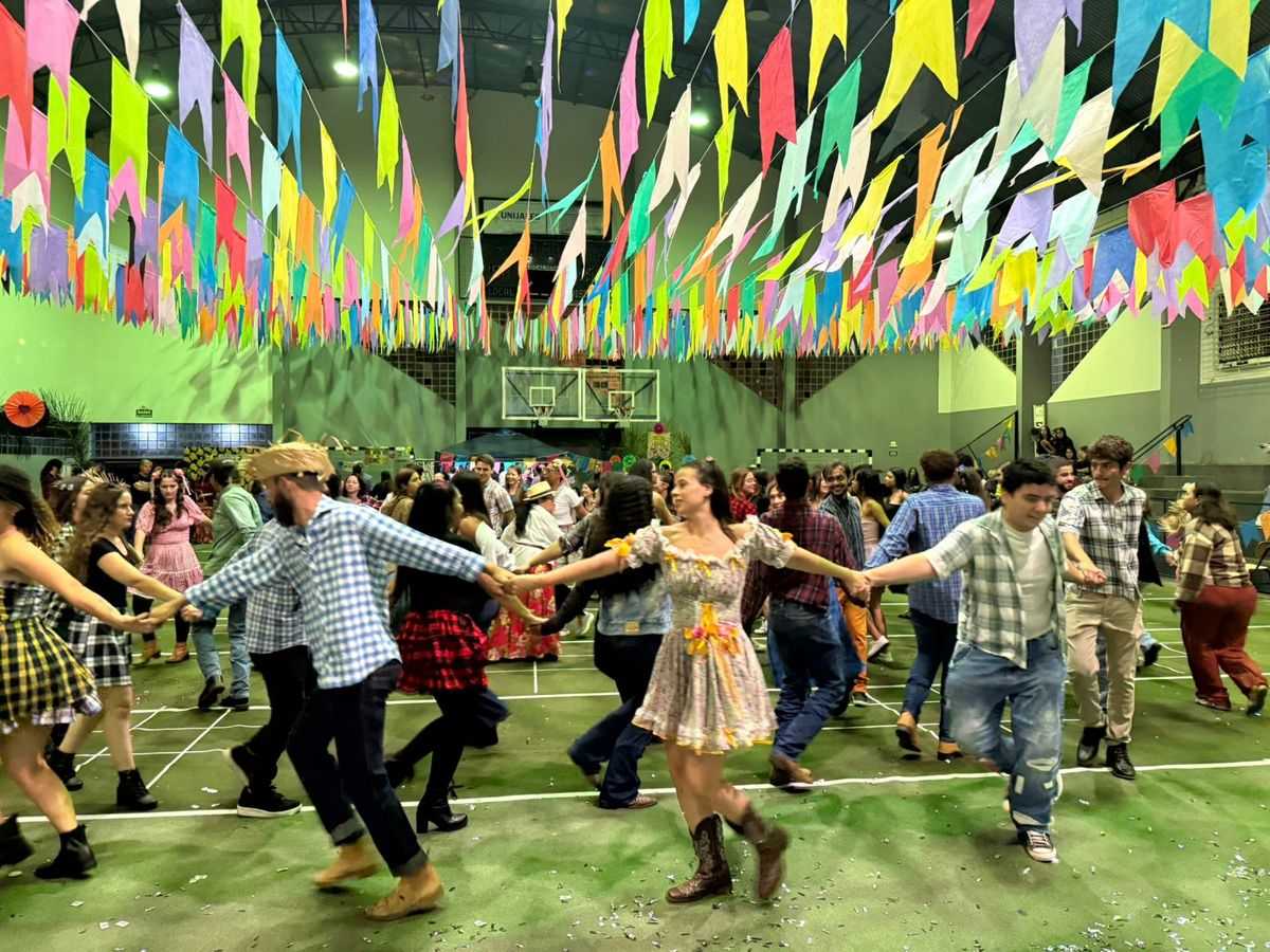 A festa agitou os cursos na noite de quinta, 11 de junho