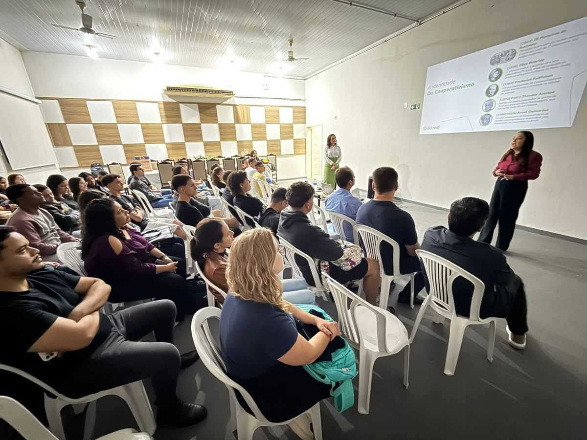 Especialistas falam sobre cooperativismo e mercado financeiro em palestra no Unijales