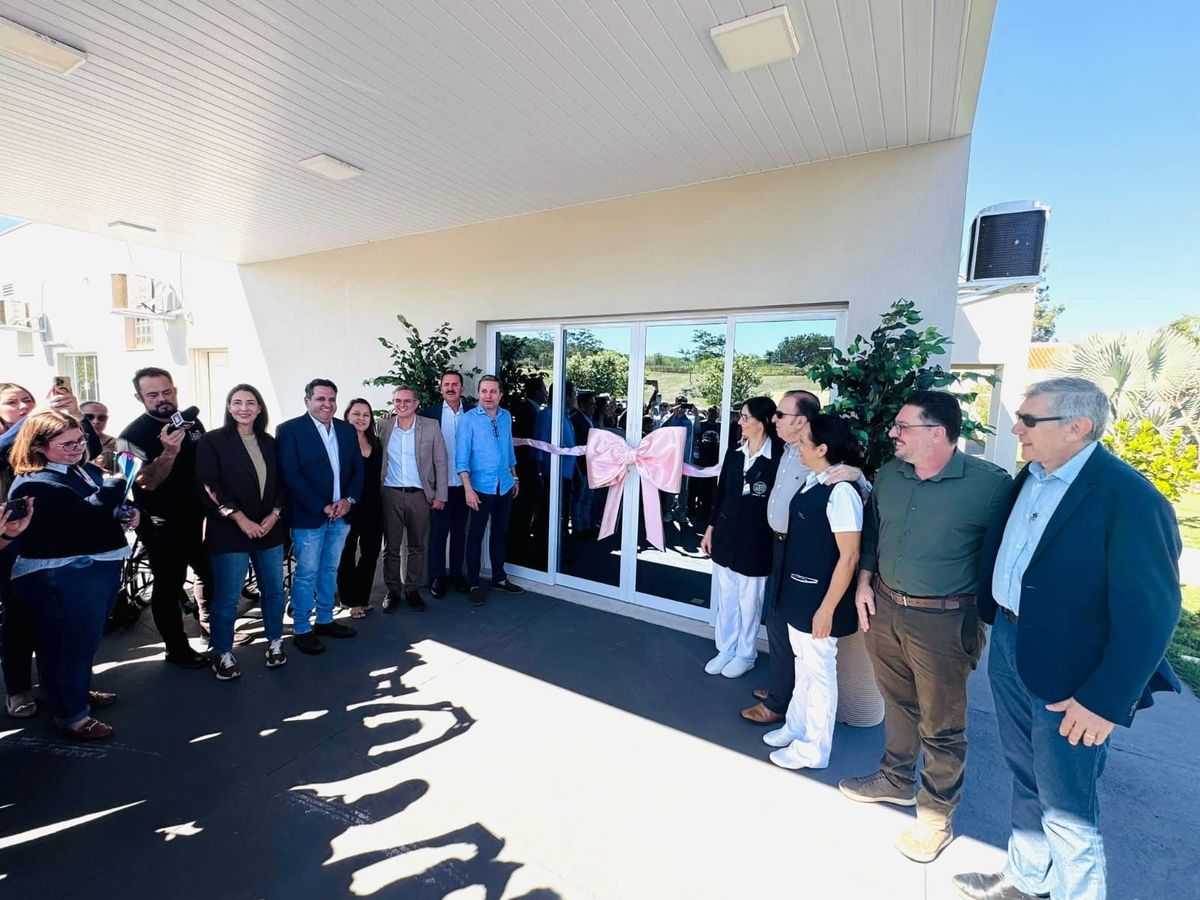 Luis Henrique prestigia a inauguração de centro de reabilitação do Hospital de Amor