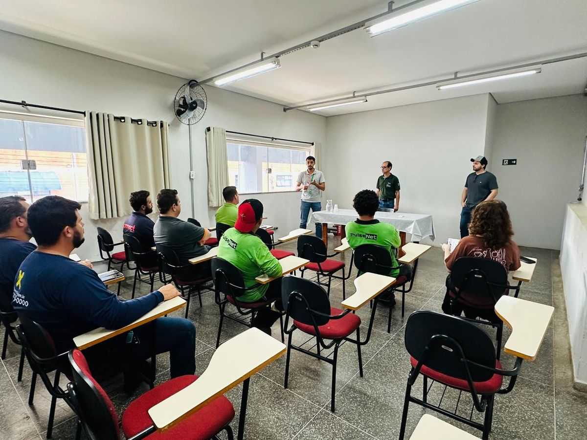 Prefeitura e Elektro realizam reunião com provedores de telecomunicações sobre compartilhamento de infraestrutura