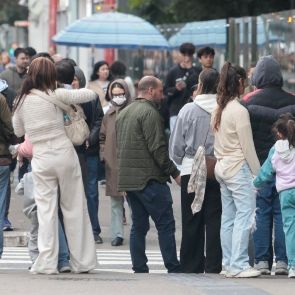 População estimada do Brasil chega a 214 milhões de pessoas em 2026