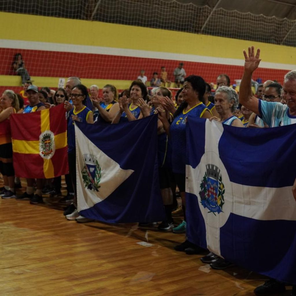 Santa Salete participa da abertura do 9º Mini Jori em Rubineia