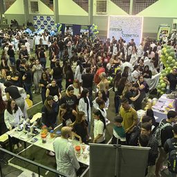 Feira de Profissões do UNIJALES reúne grande público em dia intenso de atividades